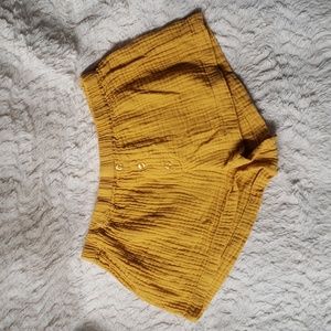 Cute yellow shorts